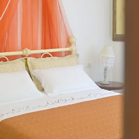 Πανσιόν La Mimosa 4*