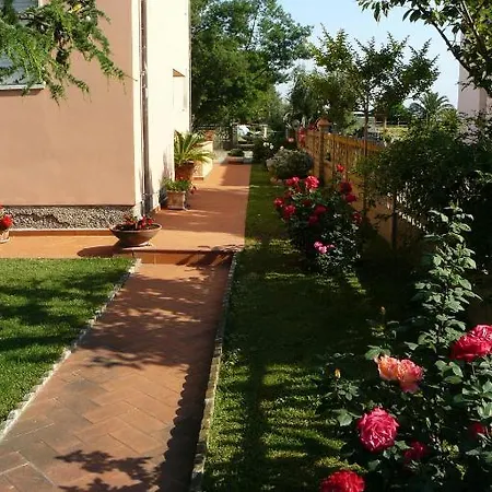 La Mimosa 4*