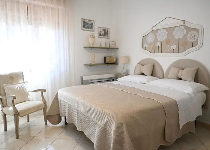La Mimosa Πανσιόν 4*