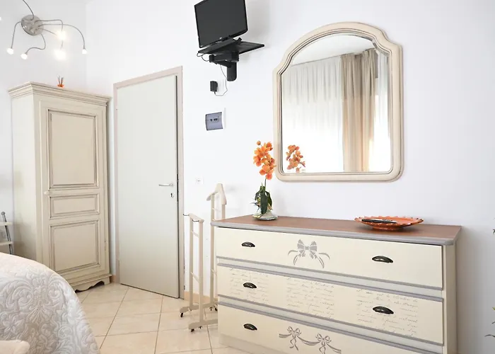 La Mimosa Πανσιόν 4*