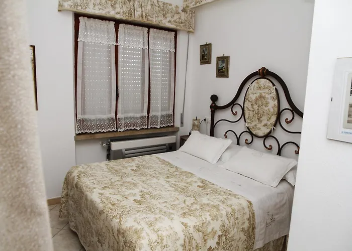La Mimosa Πανσιόν 4*